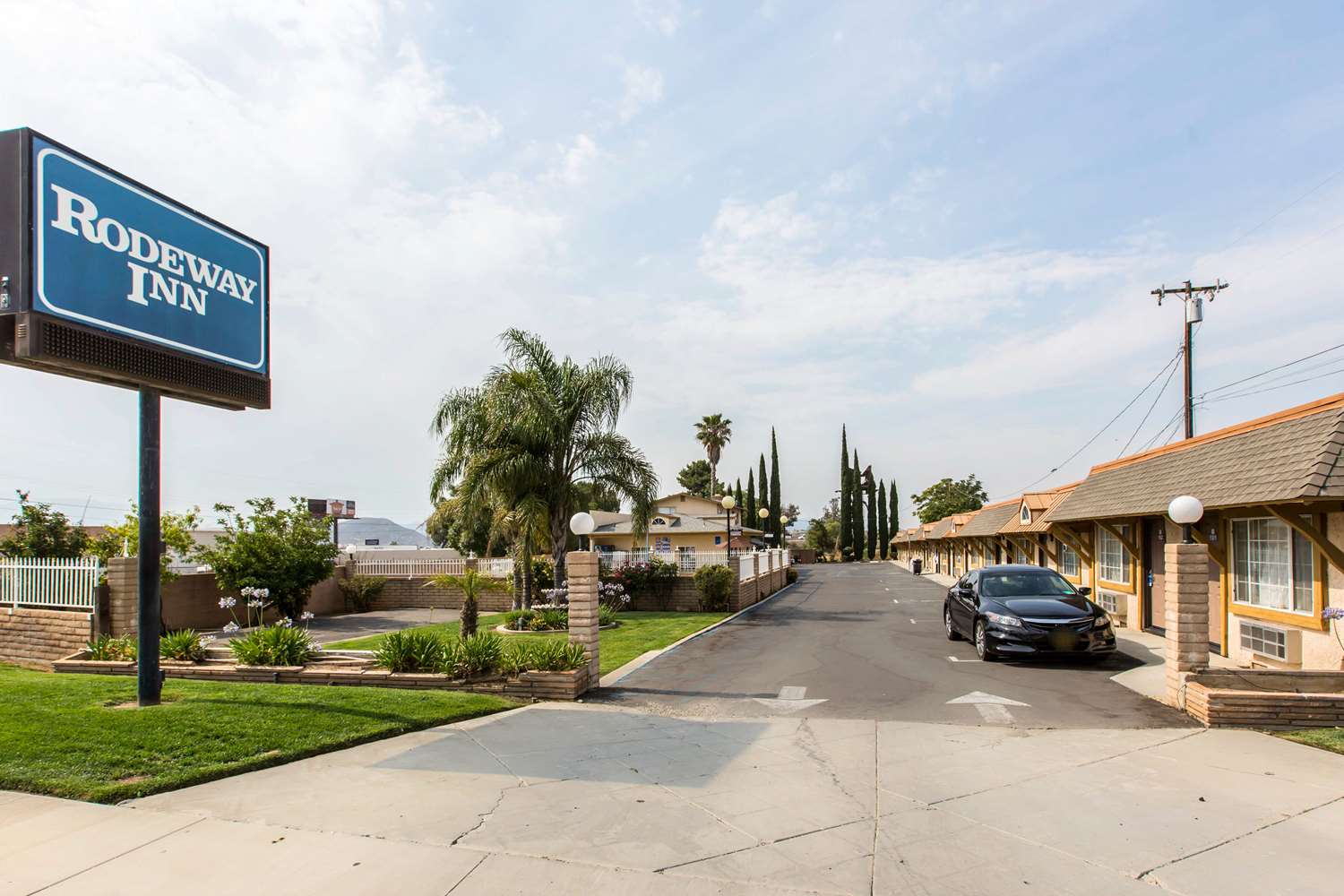 Rodeway Inn Beaumont 1-10 16/18