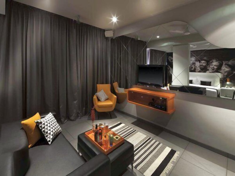 SinQ Party Hotel 25/43