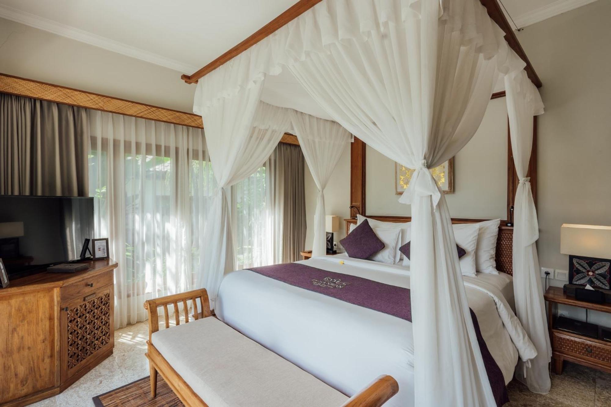 3 Bedrooms, Pool, Villa