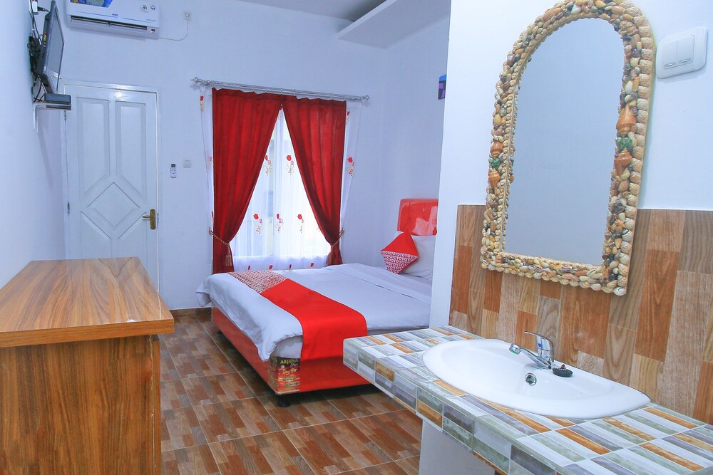 OYO 609 Ms Hotel Pangandaran 19/34