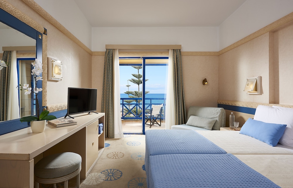 DOUBLE ROOM SEA VIEW MAIN BUILDING