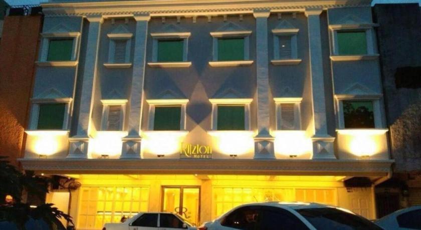 Ritzton Hotel 5/38