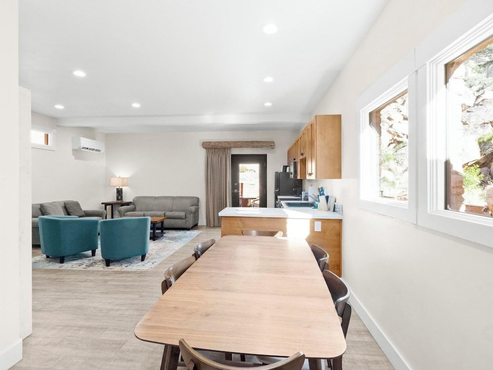 Bluff Dwellings Resort 16/67