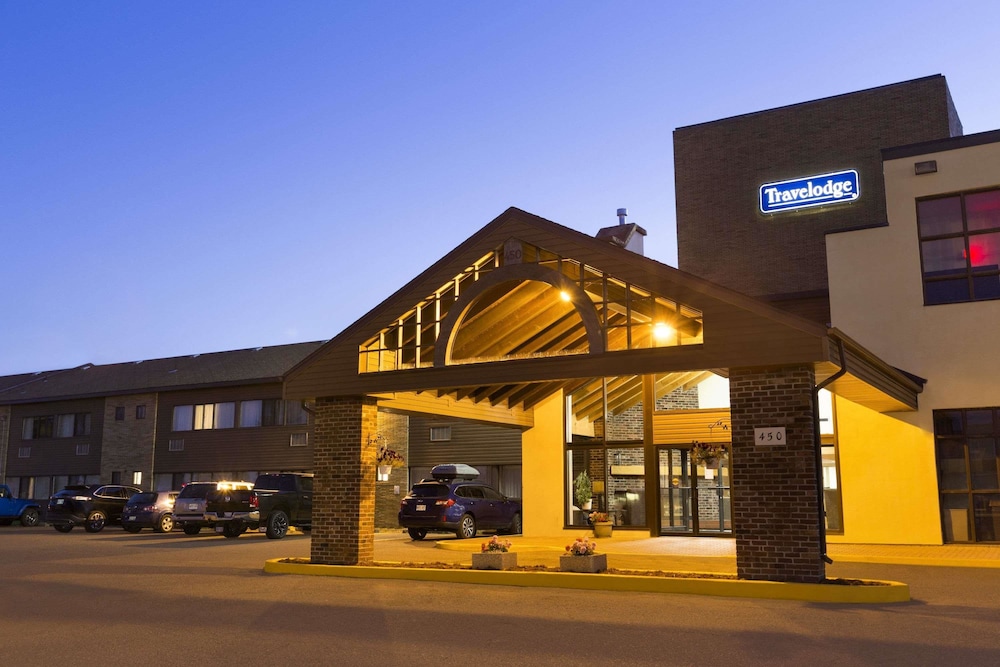 Travelodge by Wyndham Thunder Bay 2/39