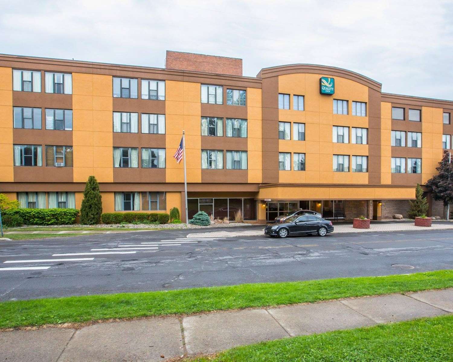 Quality Inn Massena NY 12/12