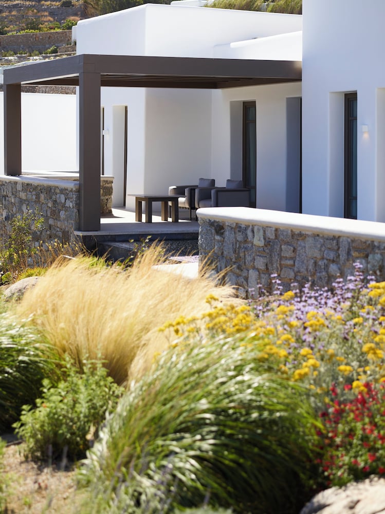 Bonzoe Homes & Villas 42/50