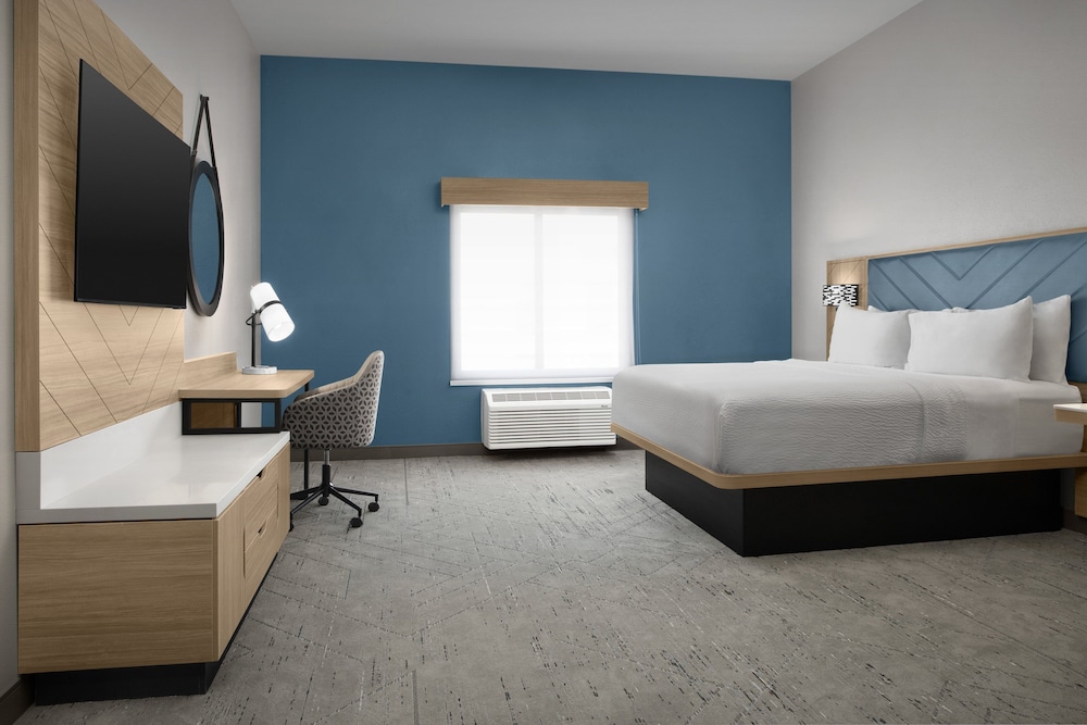غرفة قياسية بسرير كينج لذوي الإعاقة، Holiday Inn Express Hotel And Suites Dfw West Hurst 2/8