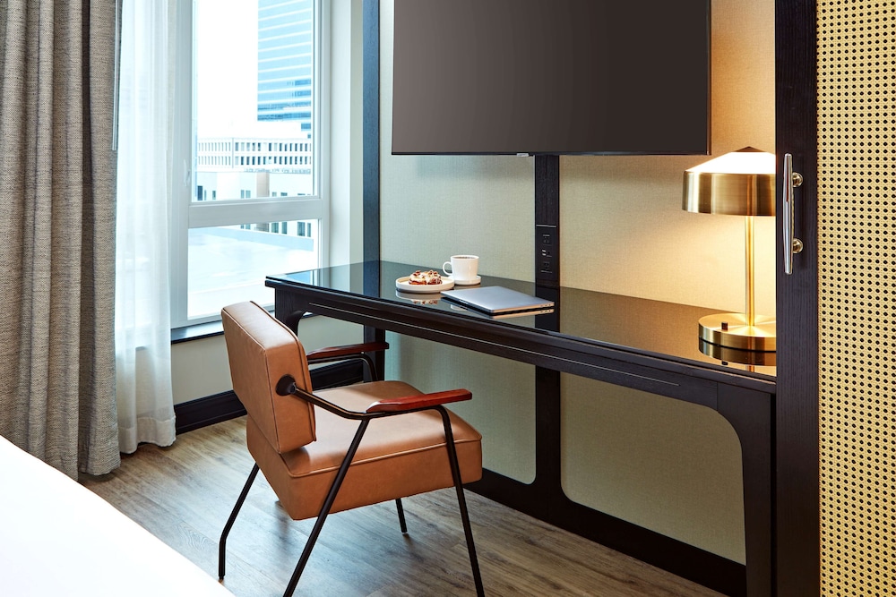Hyatt Centric Downtown Sacramento 19/34