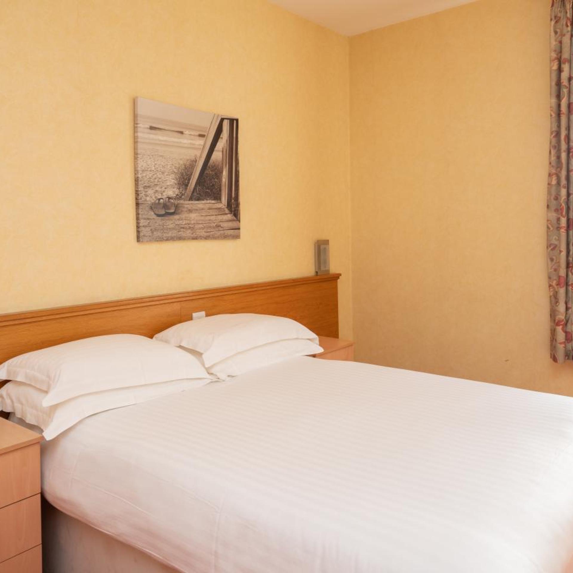 Lauriston Hotel 29/60