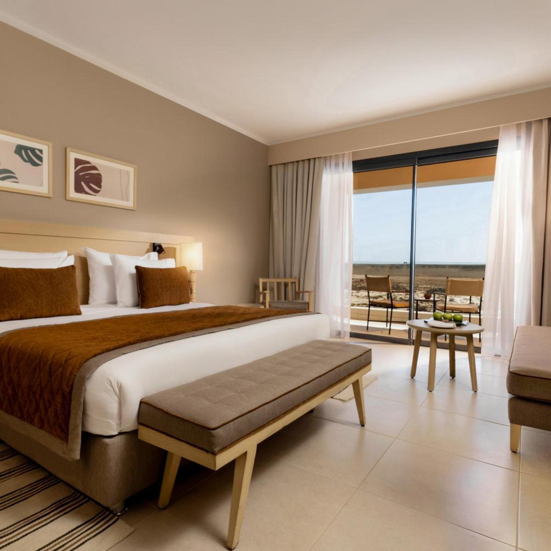 Superior, Double Bed, Side Sea View