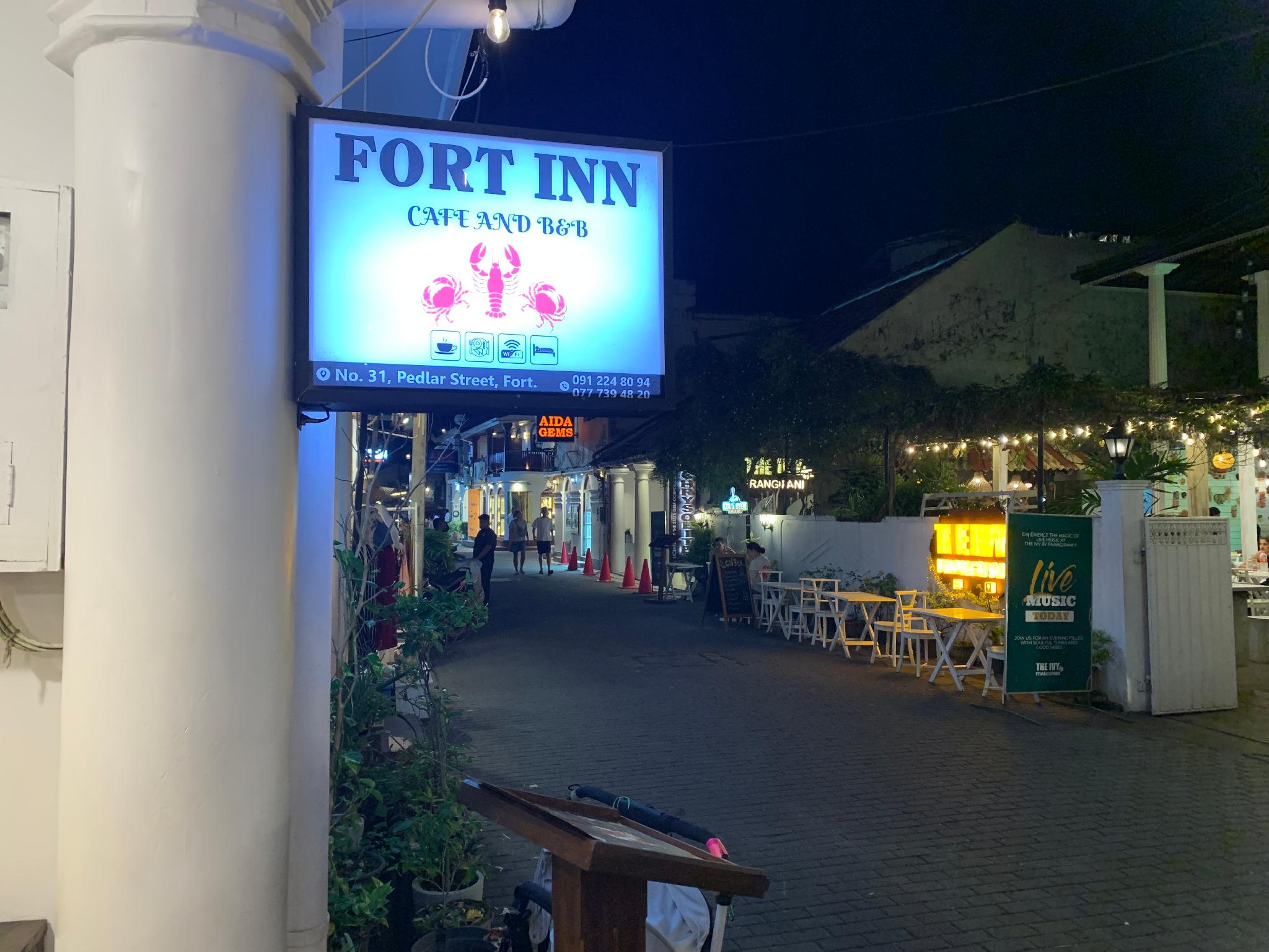 Fort Inn Guest 9/39