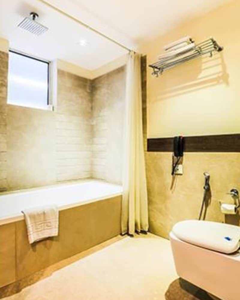 Skon Boutique by Orion Hotels 45/48