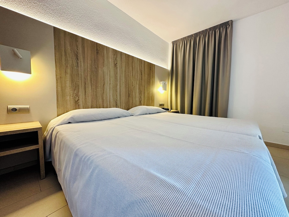 Ibiza Jet Apartamentos - Adults Only 13/50