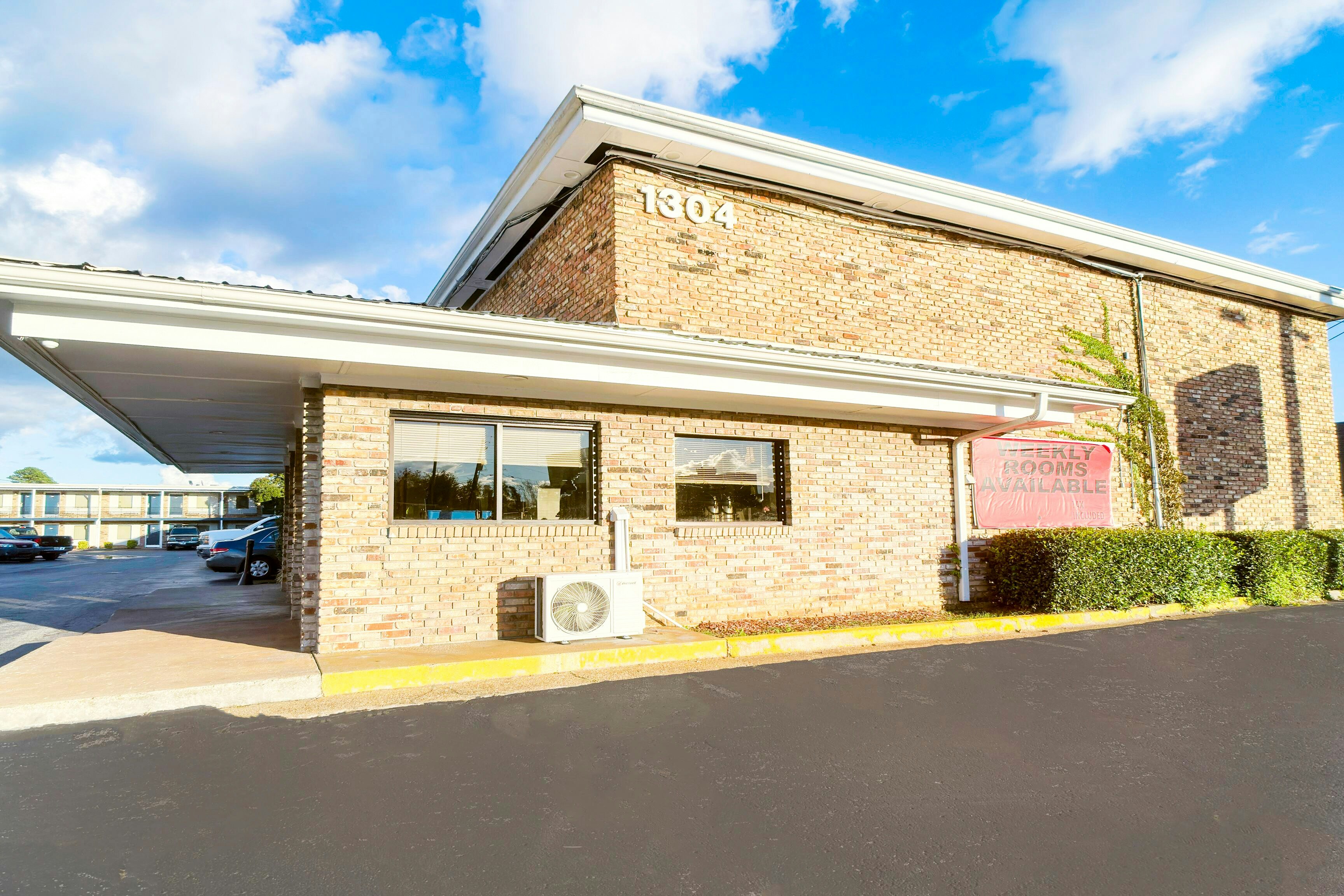 Hotel O Haven Inn Huntsville AL US 72 7/47