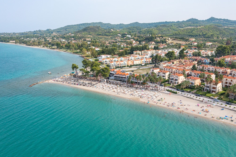 Flegra Beach Boutique Apartments 36/48
