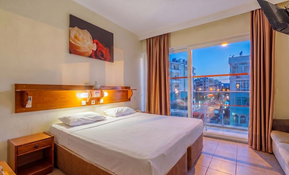 Gallion Hotel 25/73
