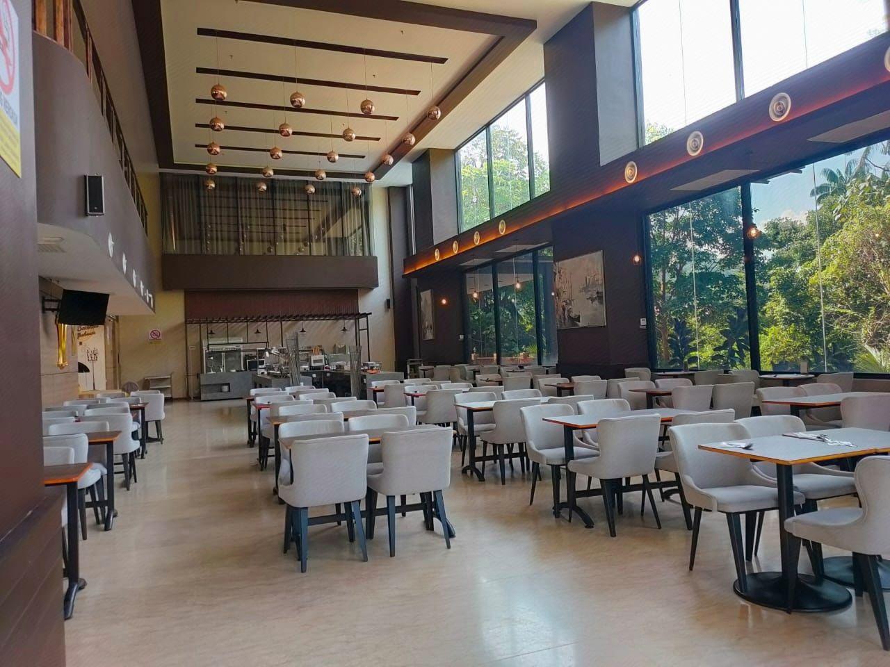 Hotel Grand Baron 38/51