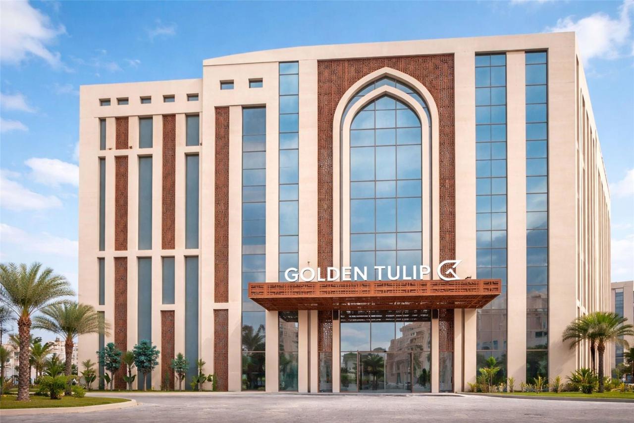 Golden Tulip Muscat The Village 2/34