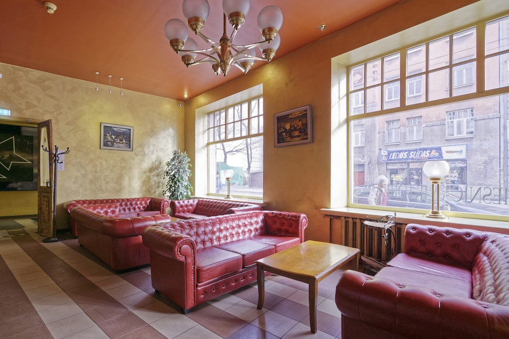 Viktorija Hotel 36/50