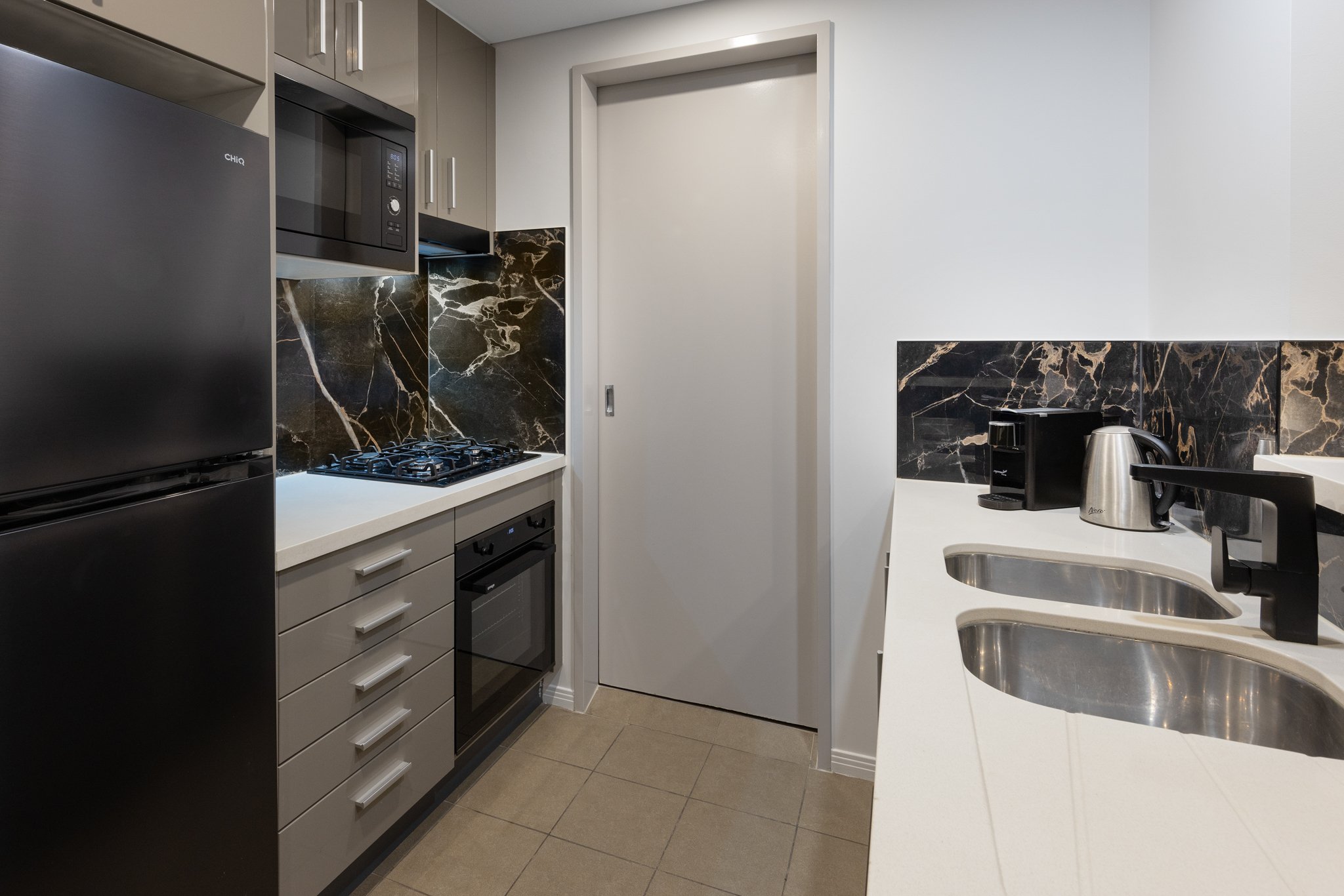 Meriton Suites Broadbeach 36/37
