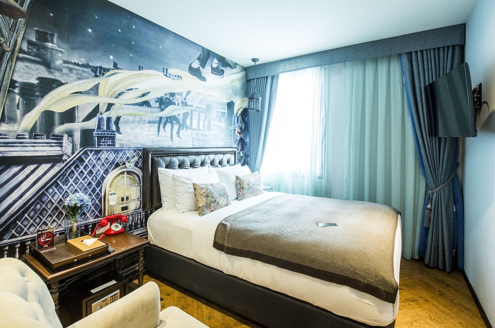 Room at PLAYHAUS THONGLOR HOTEL BANGKOK, BANGKOK