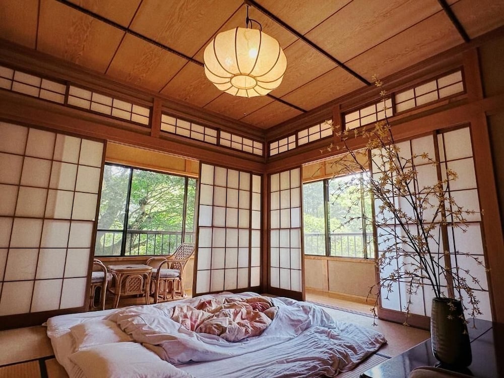 KUMO INN 14/50