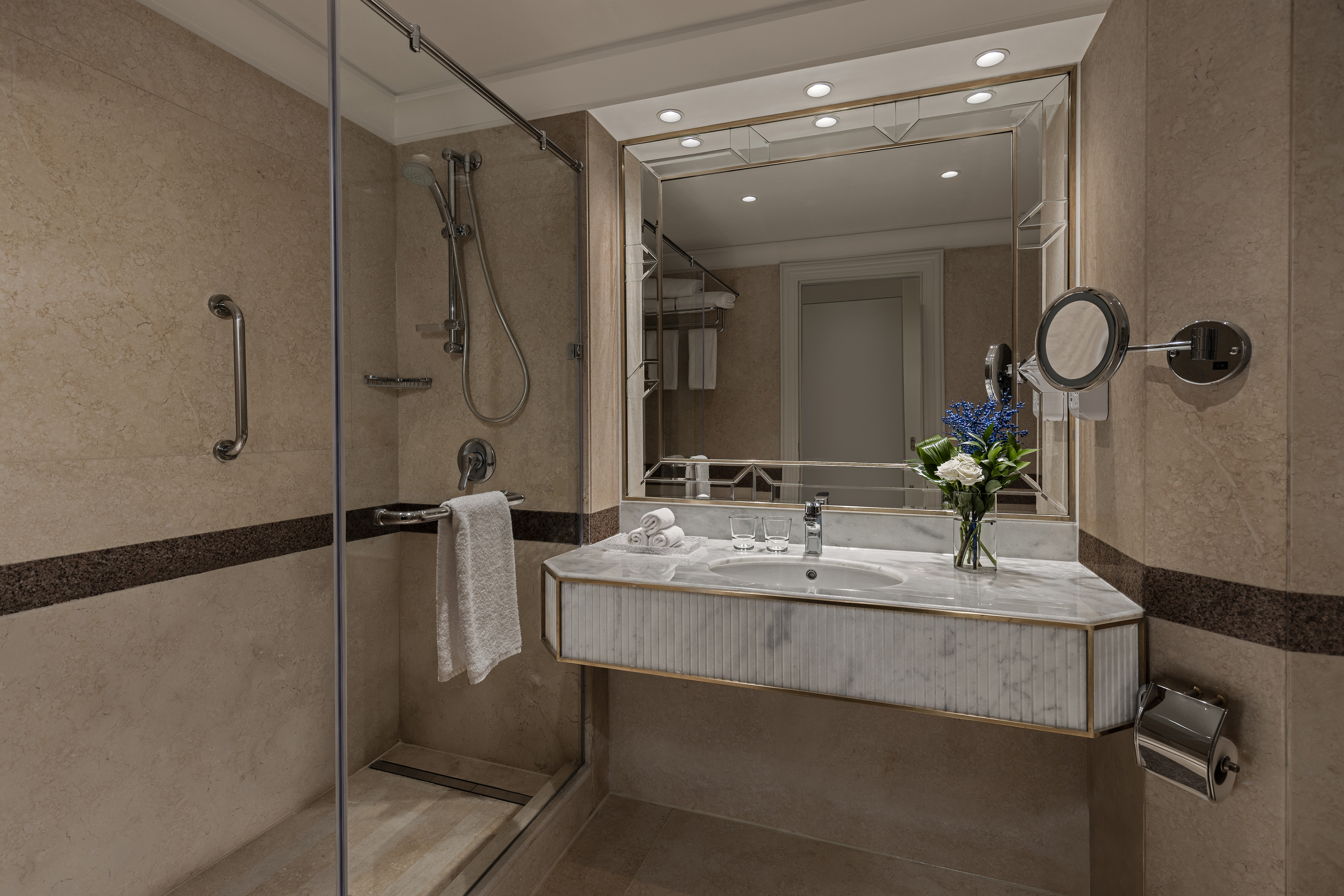 جناح بإطلالة على المسبح بغرفة نوم واحدة، Intercontinental Citystars Cairo 2/2