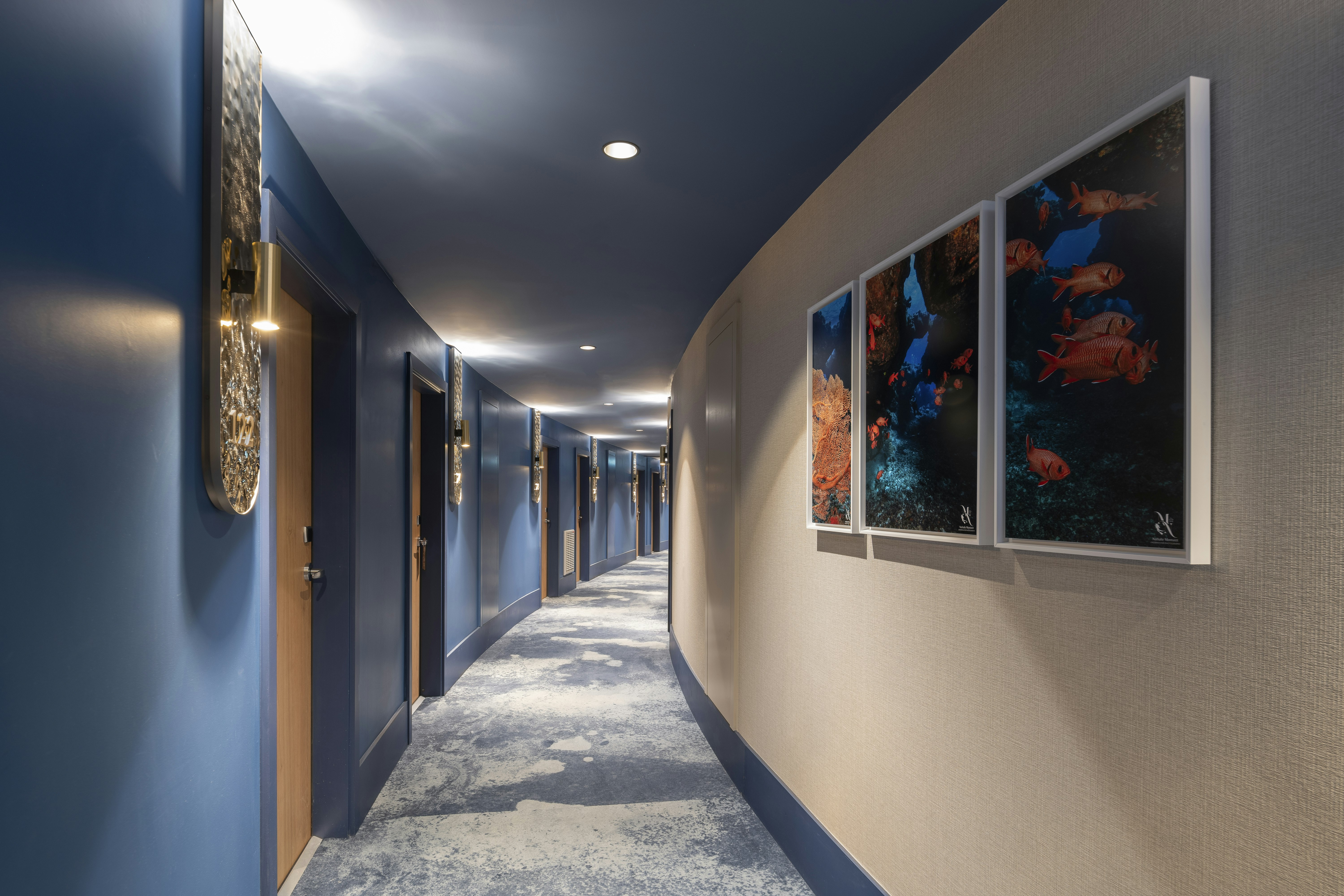 Marina Bay Riviera Hotel, Curio Collection by Hilton 21/54