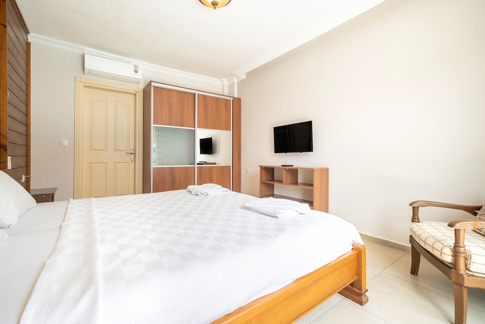 Dedeminn Garden Hotel 17/60