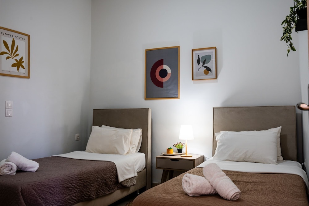 Tesys Studios & Apartments 25/50