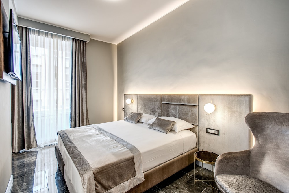 Apollo Boutique Hotel 35/72