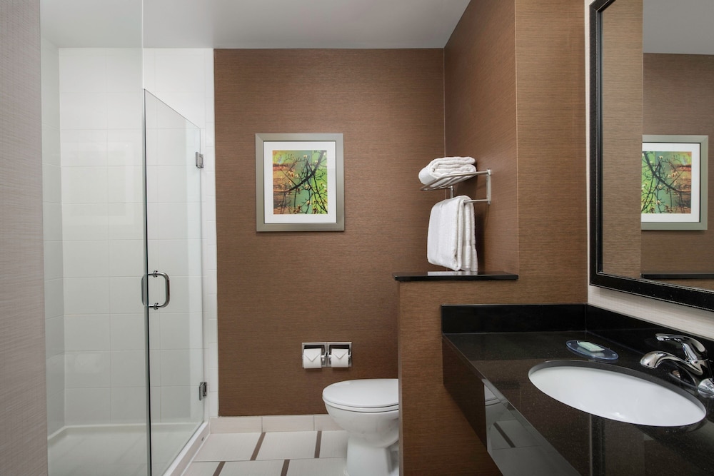 Fairfield Inn & Suites Ithaca 38/43