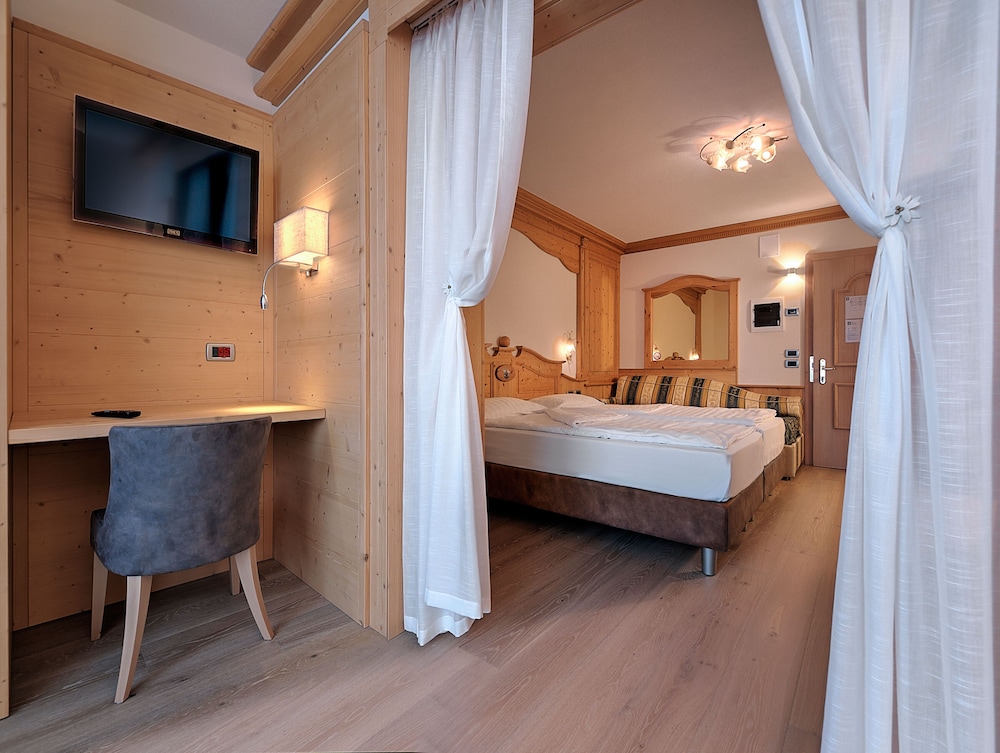 Hotel Madonna Delle Nevi 19/50