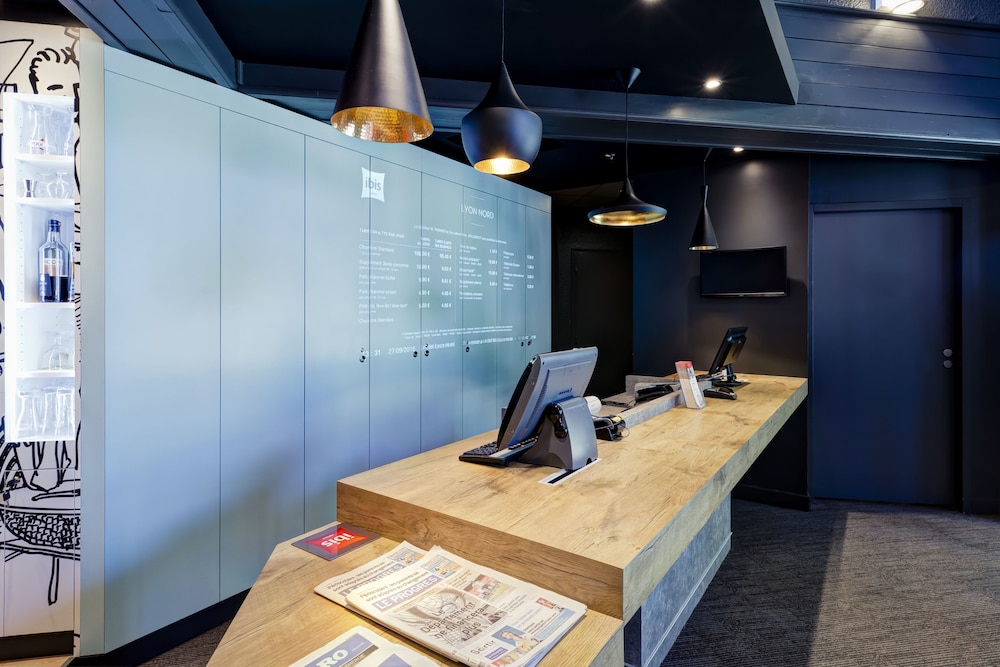 Ibis Lyon Nord 32/69