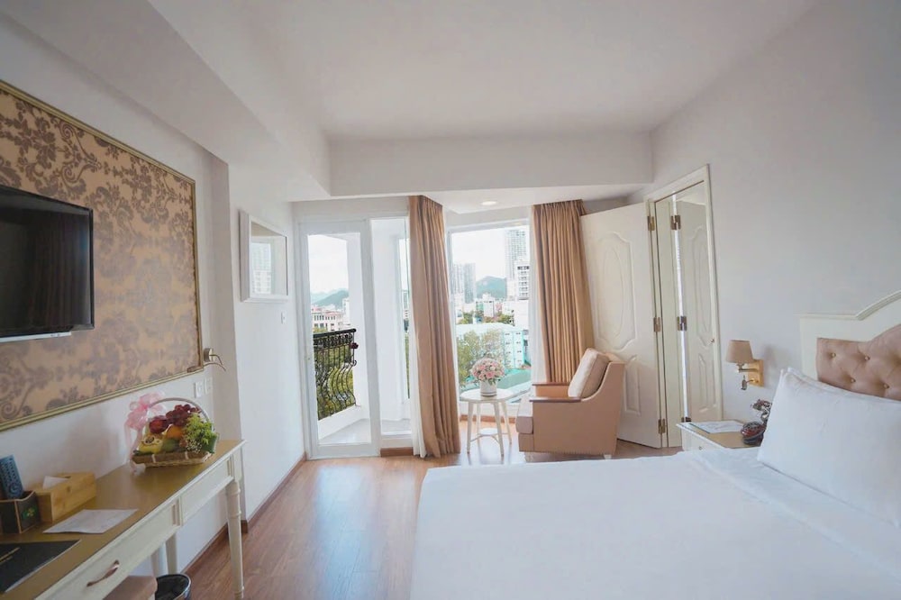 غرفة ديلوكس بسرير كوين بإطلالة على المدينة، Isena Nha Trang Hotel 3/10