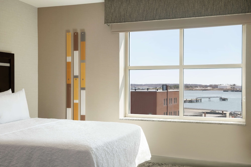 Hampton Inn Portland Downtown Waterfront 14/46