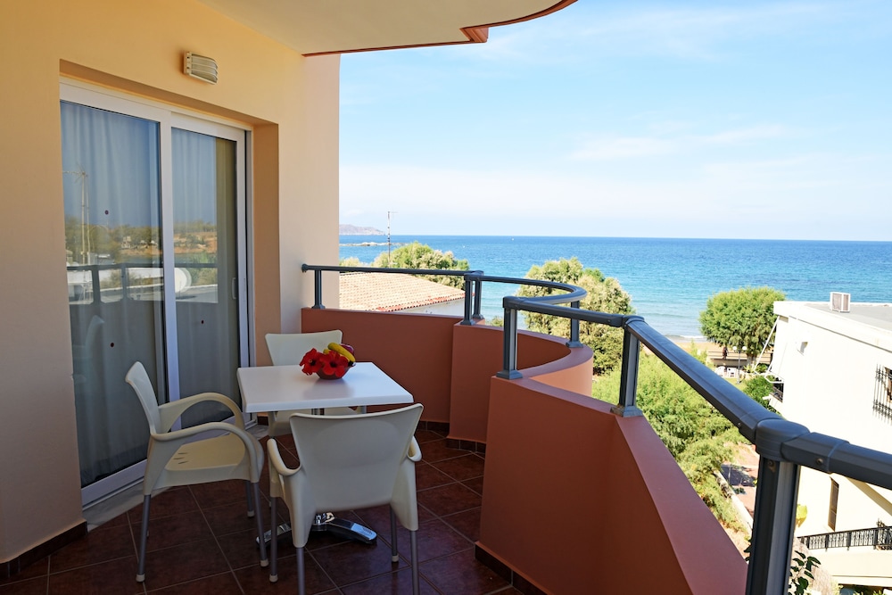 Iolkos Hotel 44/52