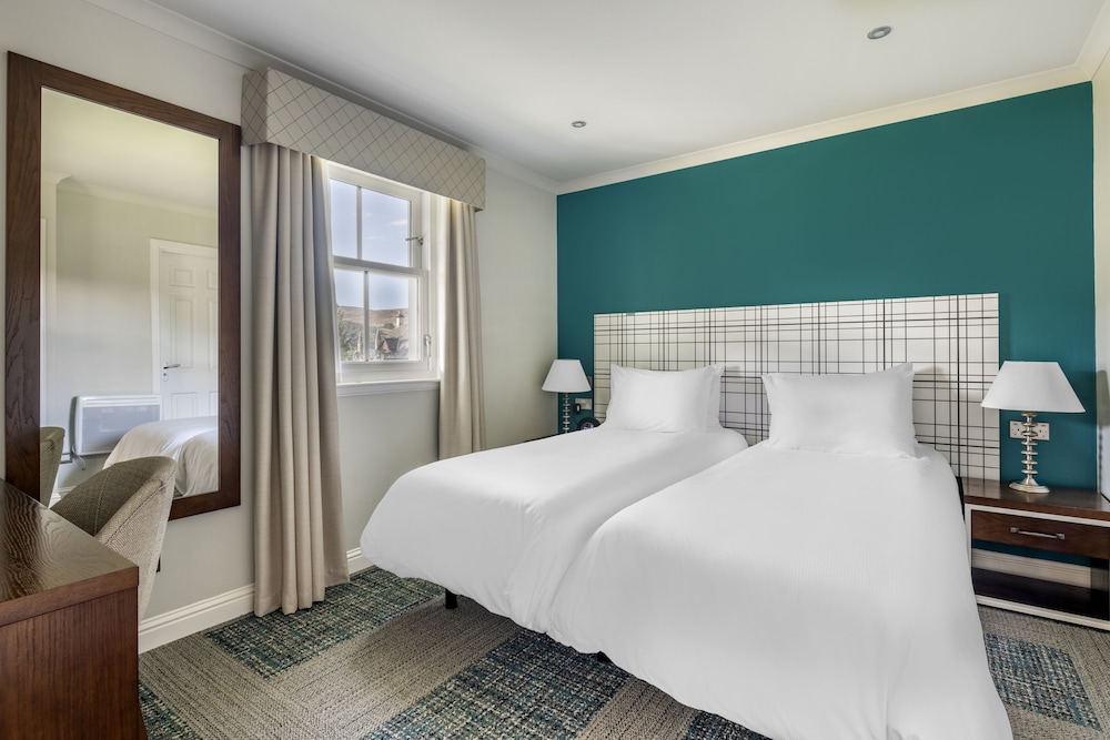 The Kenmore Club 6/50