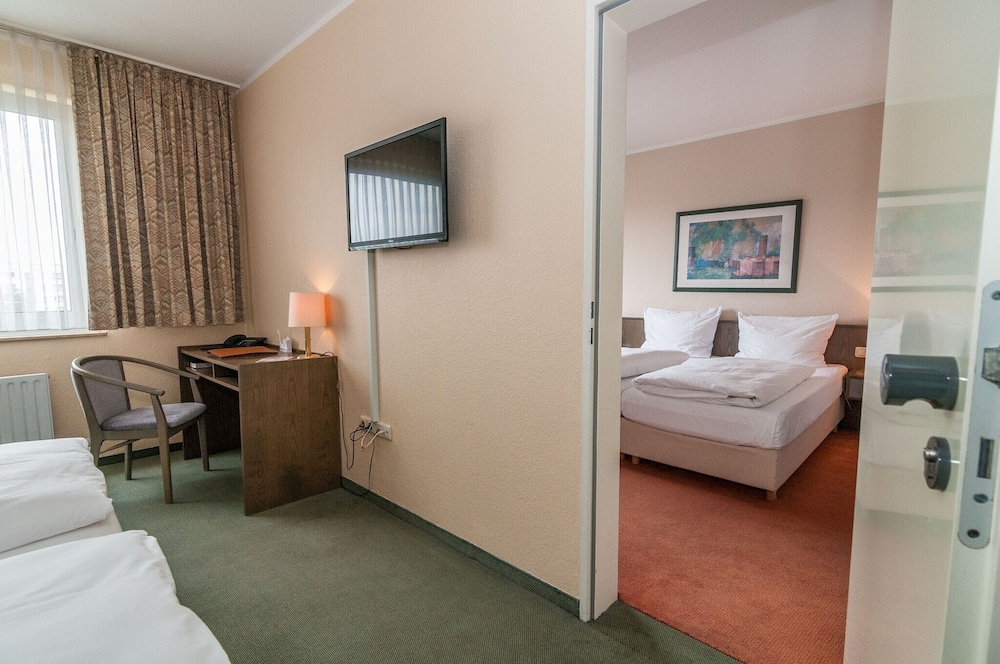 Hotel Astra 6/50