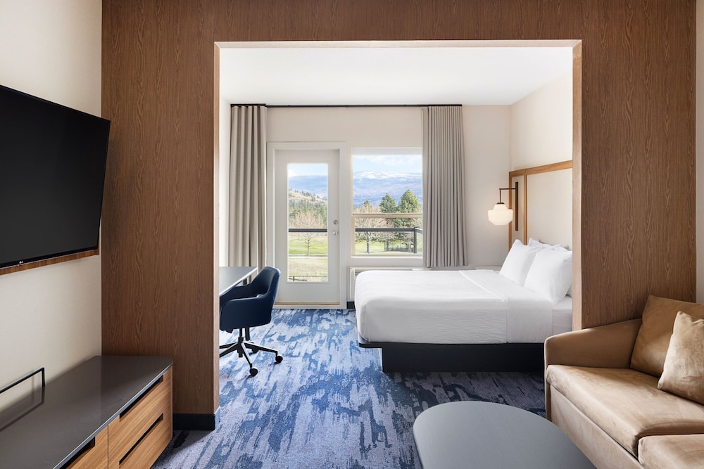 Room, King Bed, Mountain View, Sofa