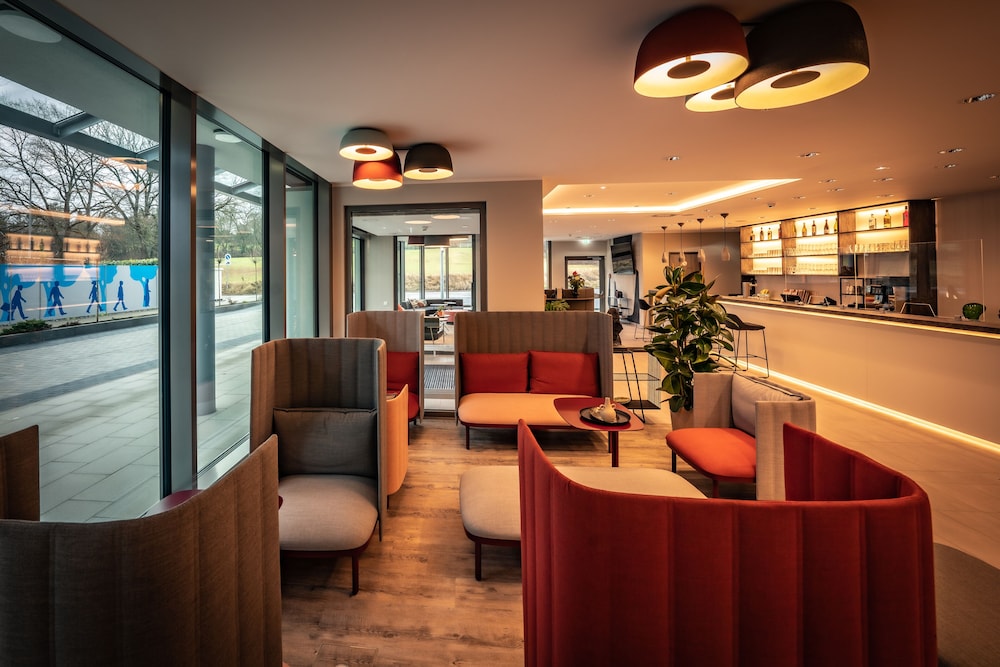 LOGINN Hotel Stuttgart Zuffenhausen 24/35