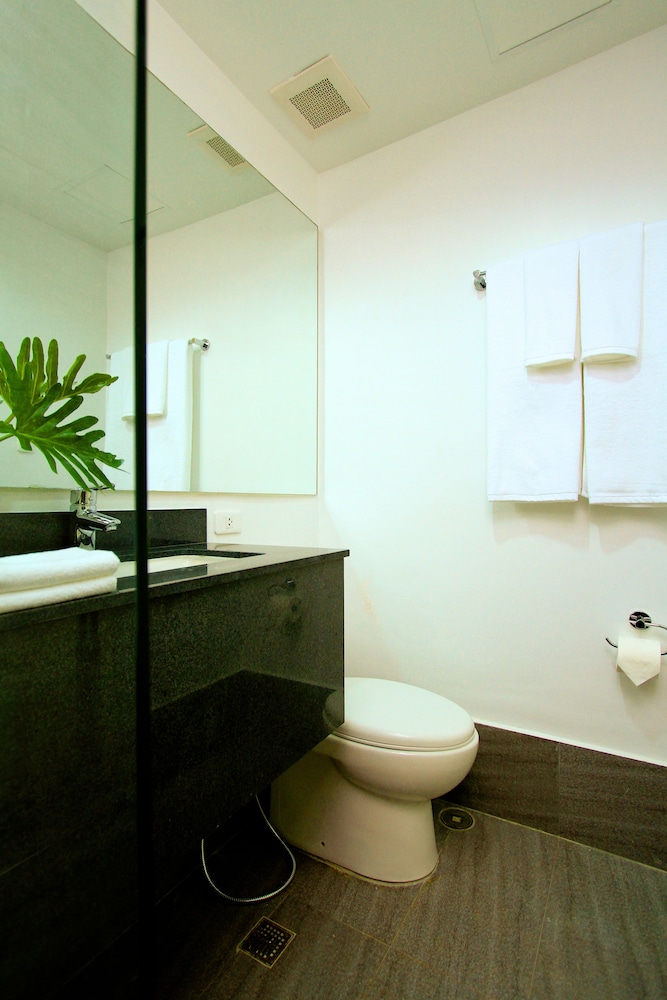 Privato Ortigas 37/41