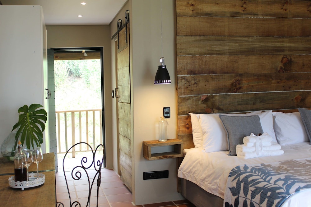 Blackwaters River Lodge 2/30