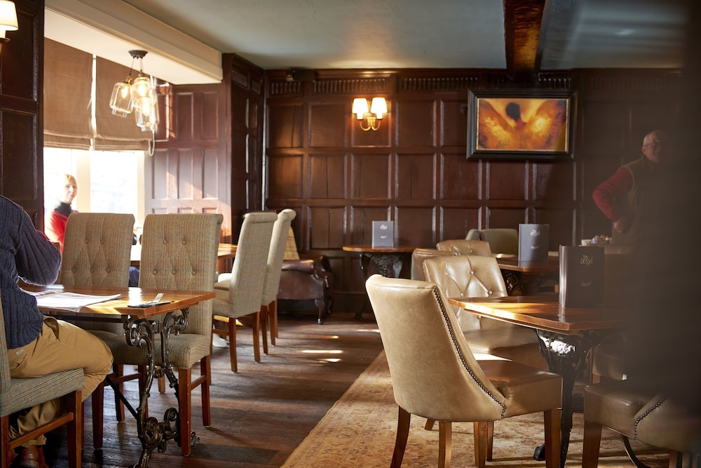 The Angel Inn Hotel 39/58