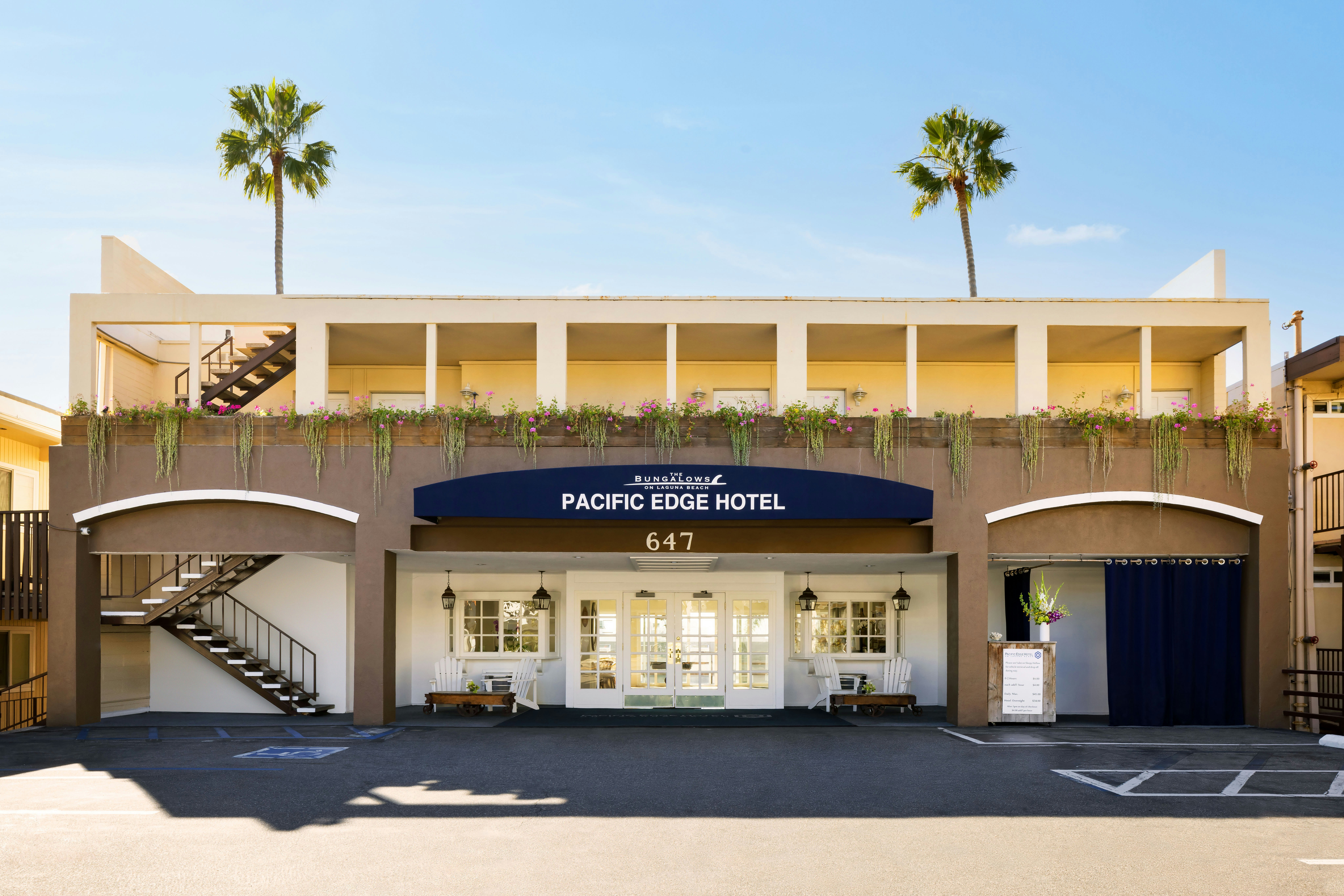 Pacific Edge Hotel On Laguna Beach 5/67