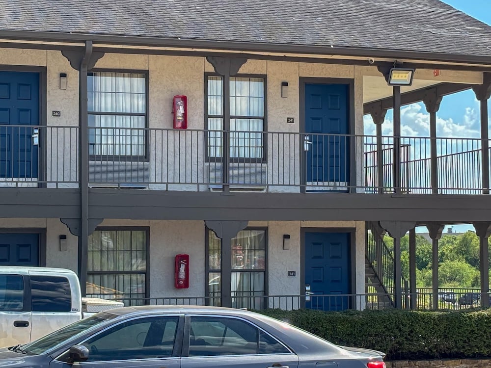 Studio6 Suites Mesquite, TX – Gross Rd 11/67