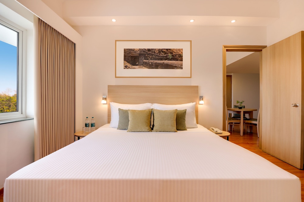 Lemon Tree Hotel Hinjawadi Pune 14/49