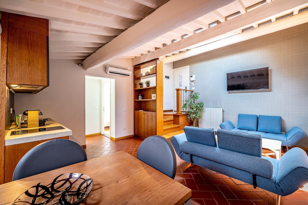 Martelli 6 Suite And Apartments 33/53