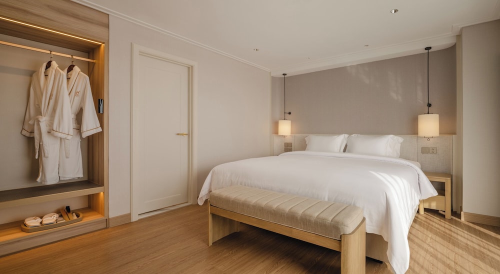 Signature, Family Suite, Tower, Club, Twin Beds، Tower Club at Lebua 2/6