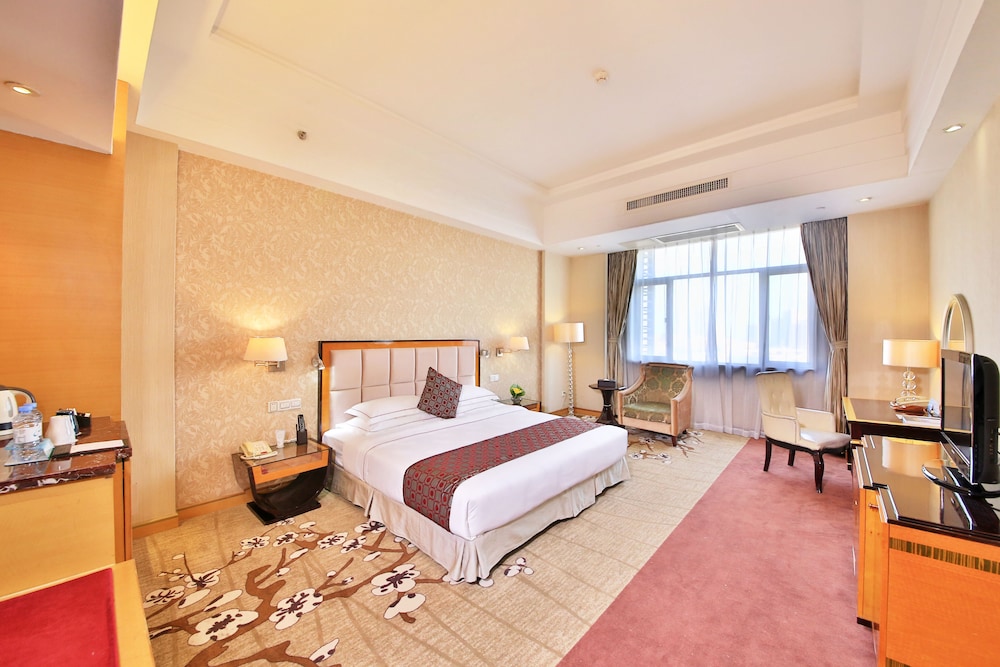 Xinhui Country Garden Phoenix Hotel 24/50
